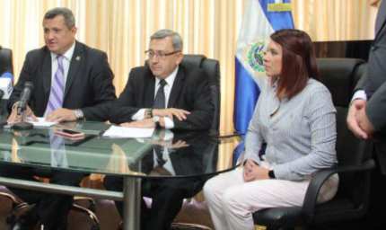 Ante rechazo nacional, ARENA se retracta y archiva propuesta de privatización del ISSS ante-rechazo-nacional-arena-se-retracta-y-archiva-propuesta-de-privatizacion-del-isss
